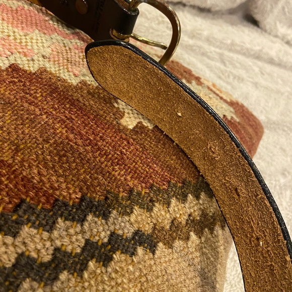 Vintage Floral Tooled Leather Belt - Picture 4 of 8